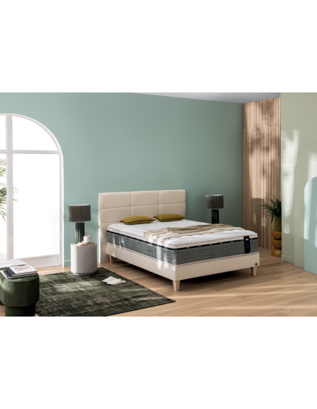 THE ELEGANCES COLLECTION