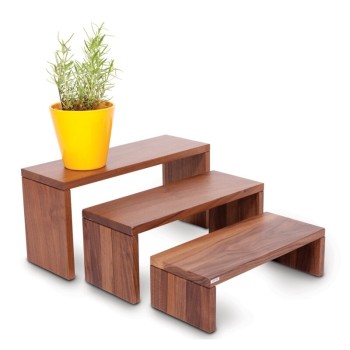 CONTRE-MARCHES DE PRESENTATION EN BOIS