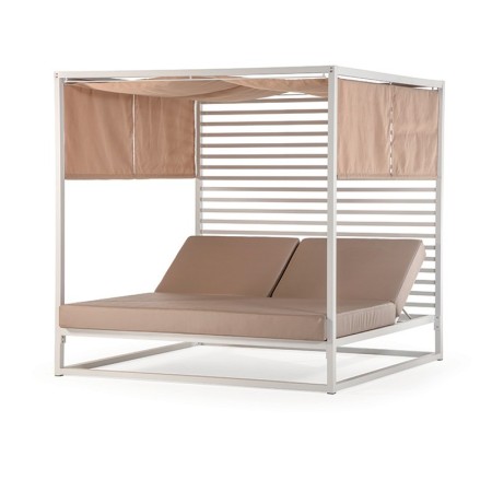 ANTIGUA LUX DAYBED